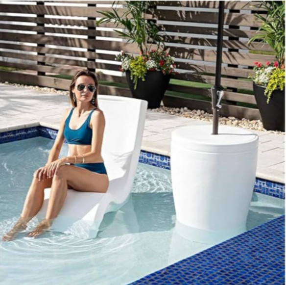 Shallow Water Pool Lounger.