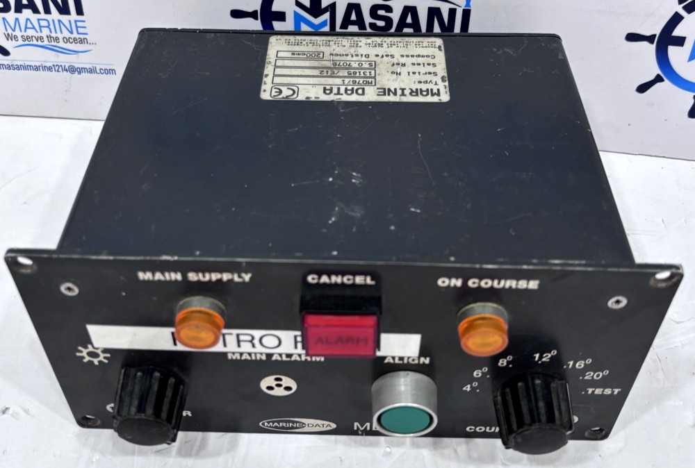 MARINE DATA COMPASS SAFE DISTANCE 200CMS TYPE : MD76/1 SERIAL 13185 /E12