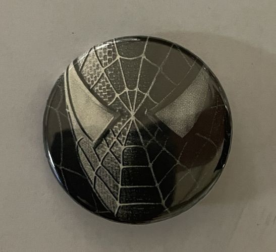 Marvel Spider-Man 1 1/4" pin on Button Pinback
