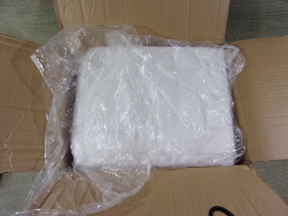 APRON - LAMINATED POLYPROPYLENE WHITE CASE OF 100 #AP-NWP1-WHITE