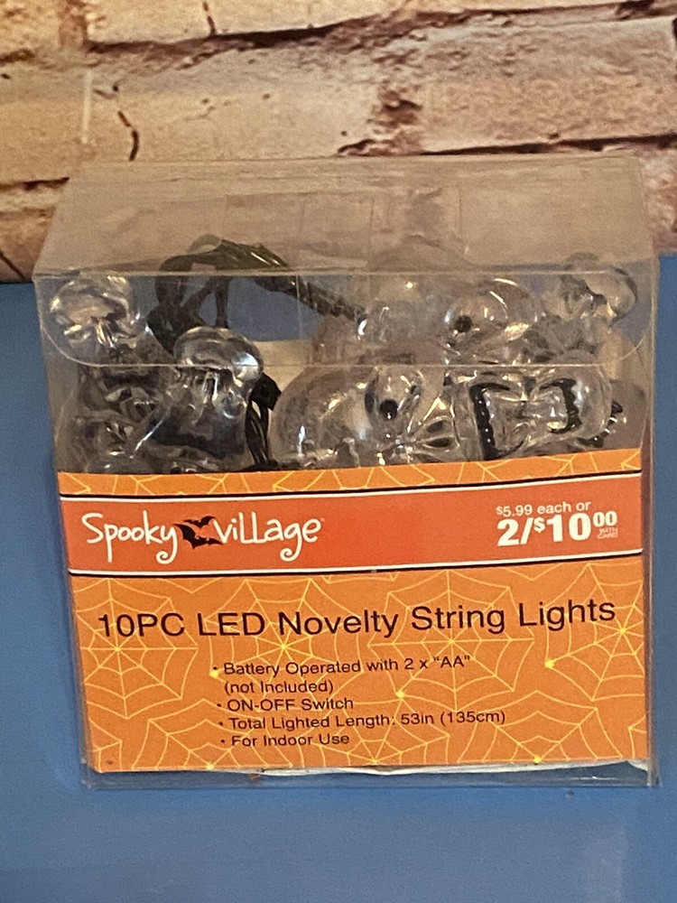 Halloween SKULL String Lights 53” Indoor On Off Switch Battery NOS