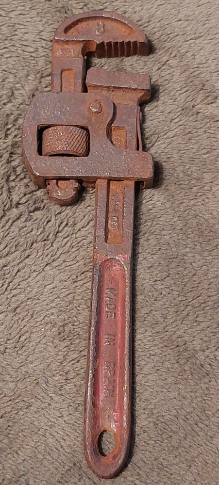 8 " Guaranteed Made In Spain Pipe Wrench.