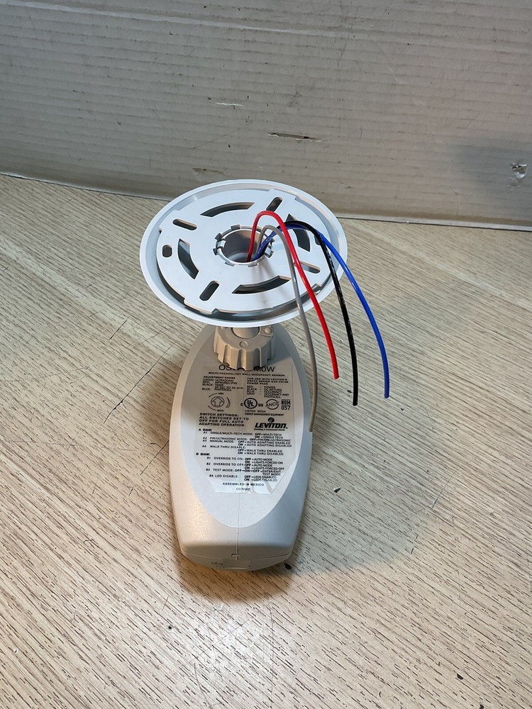Leviton Multi Technology Occupancy Sensor Cat #OSW12-M0W Wall Mount White/GAR182