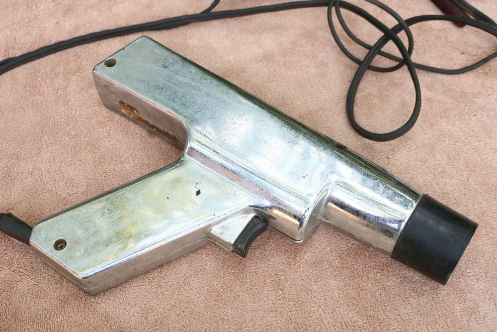 TESTED Vintage Silver INDUCTIVE TIMING LIGHT w Cables (one Clamp BROKEN) box IB