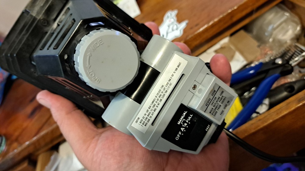 SUNPAK VIDEO LIGHT AUTO TRIAC 3001 VINTAGE ORIGINAL BOX + INSTRUCTIONS