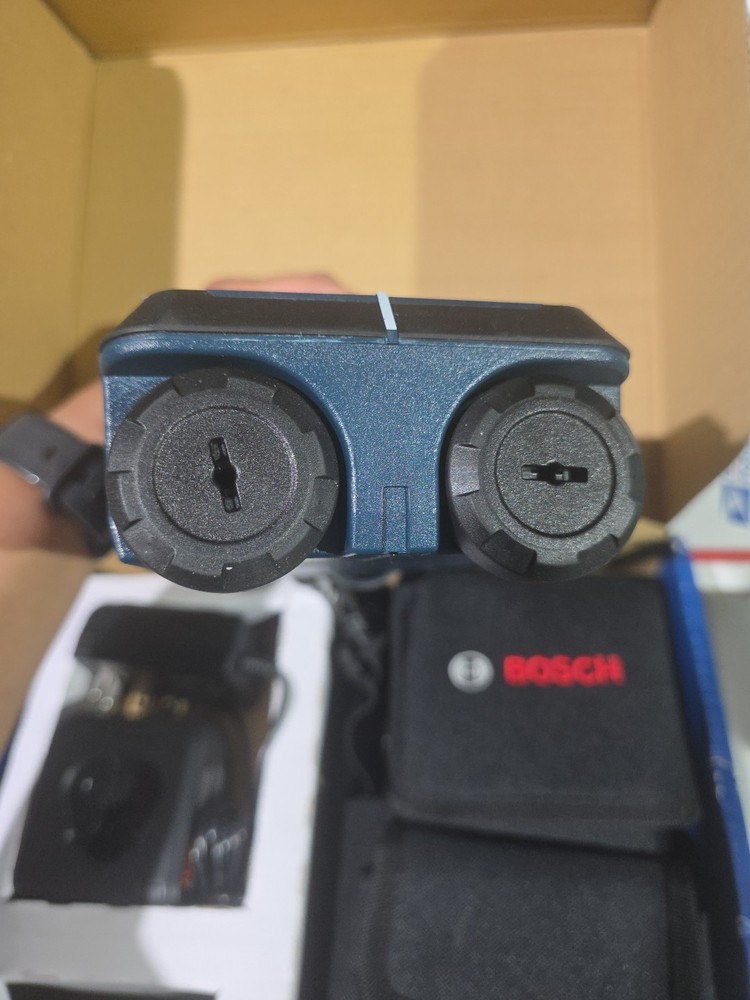 Bosch D-TECT200C Wall Scanner - Blue
