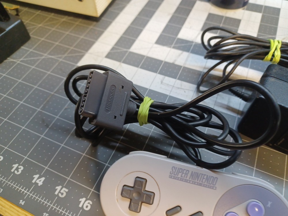 SNES Super Nintendo Console-with power, a.v. controllers-Tested- Clean