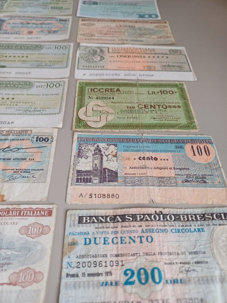 ITALY BANKNOTES - 1970s NOTGELD X 35: MIXED GRADES - INTERESTING GROUP