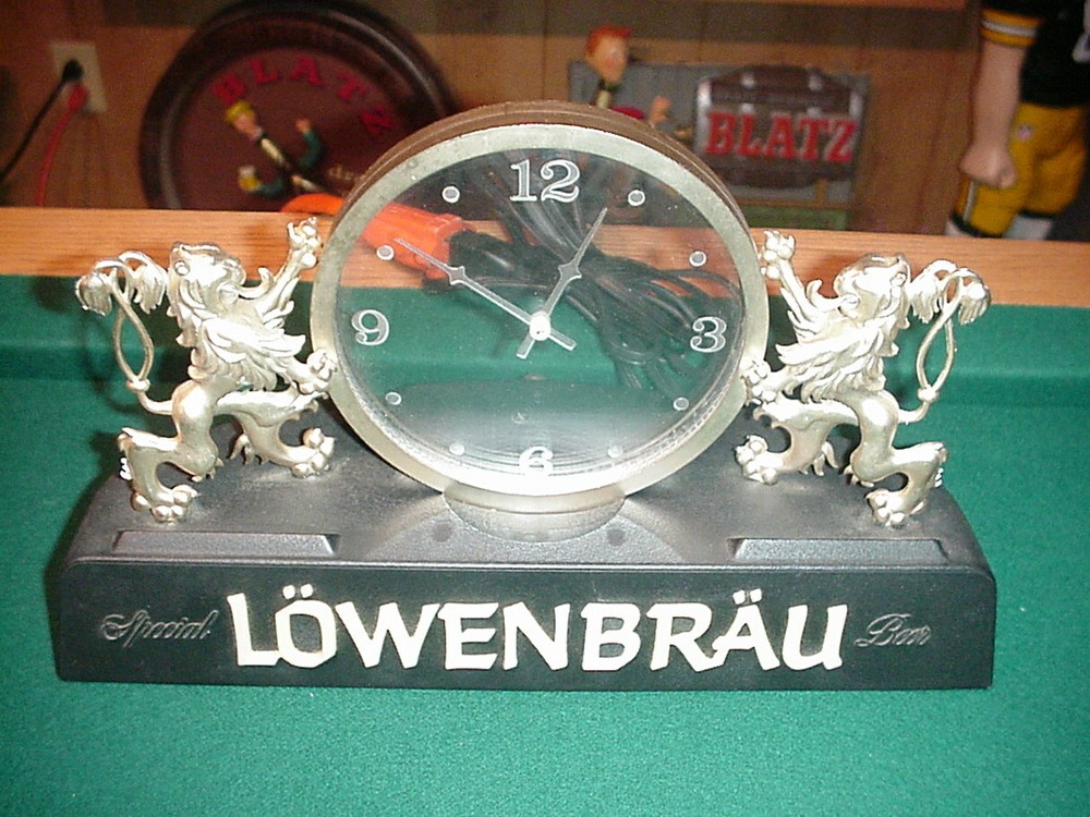 Lowenbrau Beer Vintage Clock