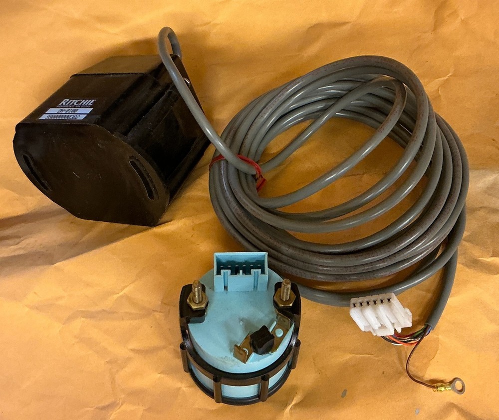Ritchie M Series AutoPilot Compass, Sensor, 20' Cable DH-0100, and Compass