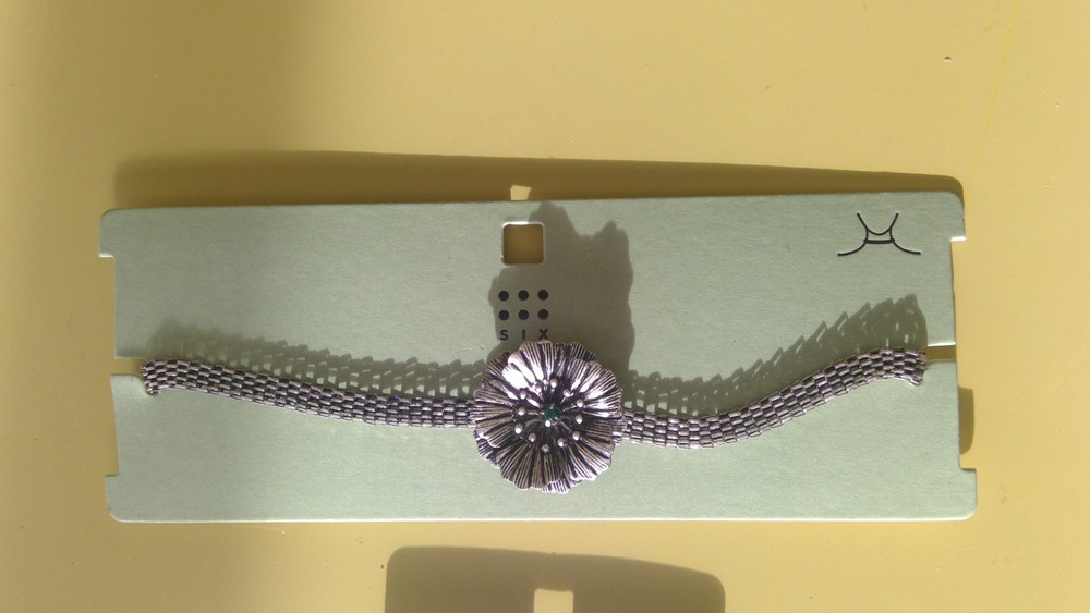 Choker necklace and earring set. New.