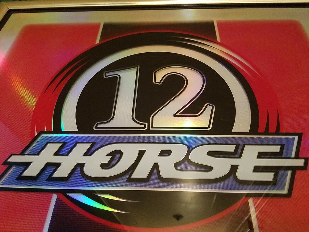 2001 12 Horse Beer Mirror