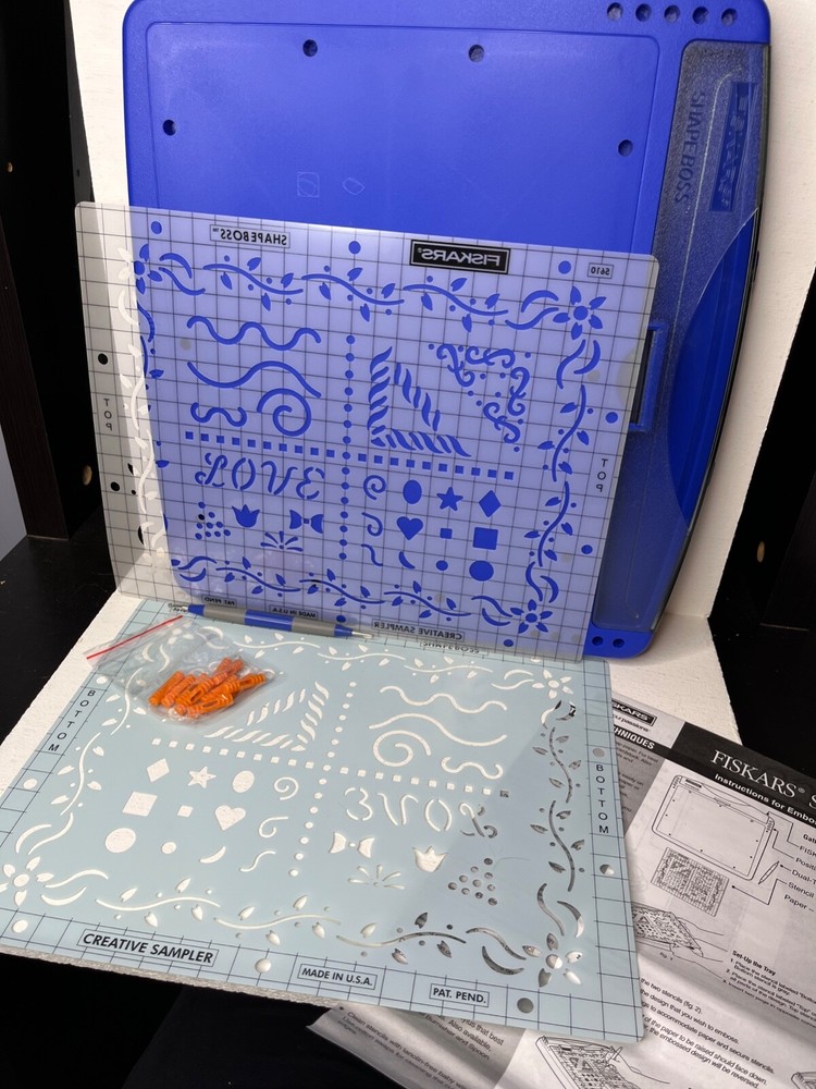 FISKARS Shape Boss The Ultimate Embossing System - #5600 - NIOB