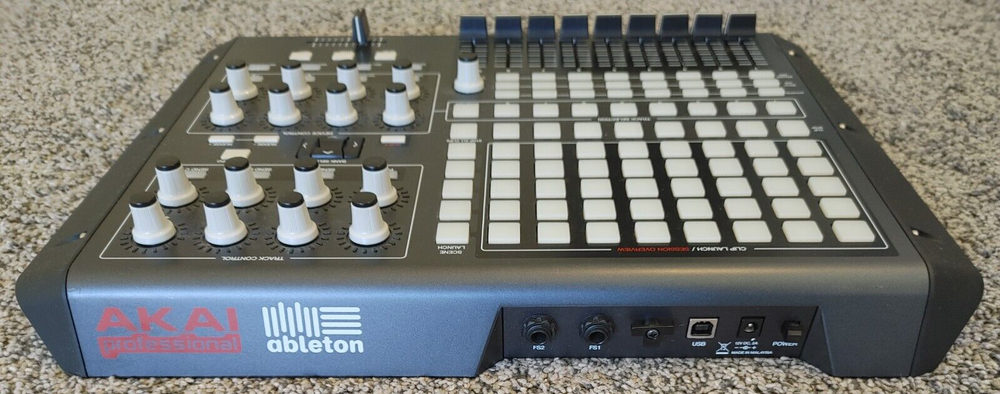 Akai Professional APC40 Ableton Performance Controller - Color Black