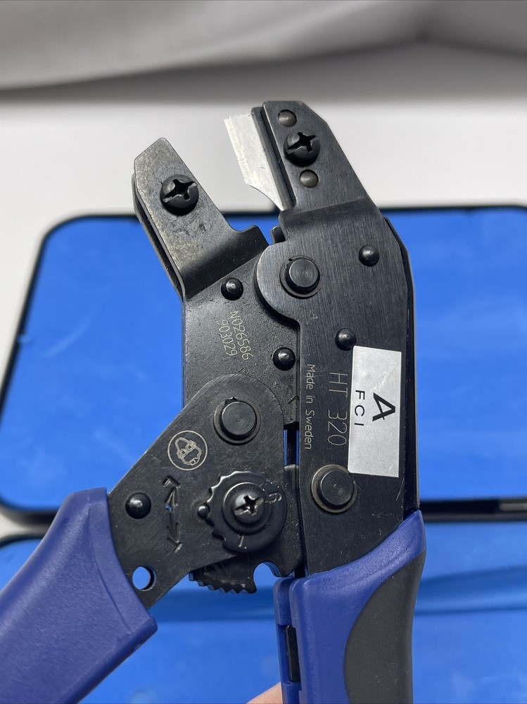 FCI Mechelen Anphenol HT320 Bergstik Header Cutting Tool Wire Cutter JD