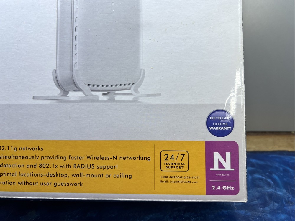 NETGEAR ProSafe Wireless-N Access Point WNAP210-100NAS Open Box