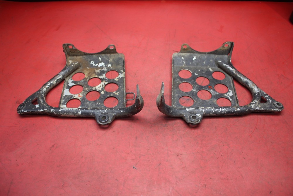 1992 YAMAHA WARRIOR 350 RIGHT LEFT HEEL GUARDS PAIR