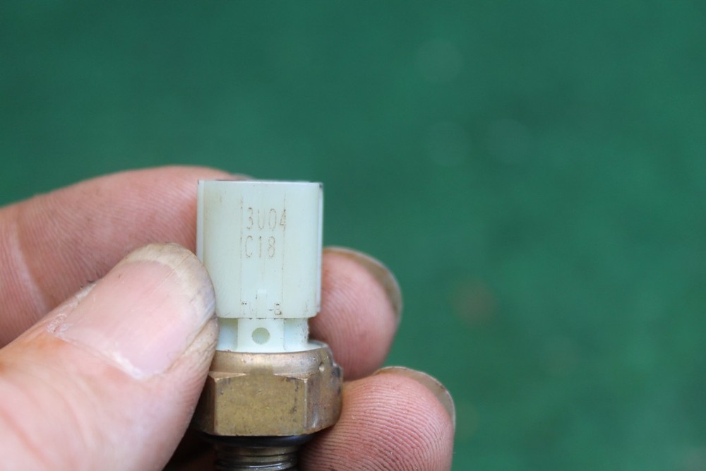 4106 Honda PCX125 Engine Temperature Temp Sensor Switch 3U04 C18 2013-2017