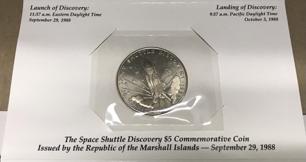 1988 Space Shuttle Discovery $5 Commemorative Coin &Folder Set Marshall Islands