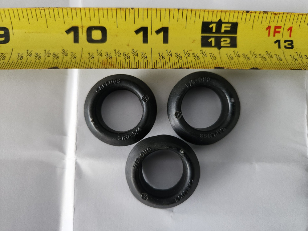 3 Grommeets, 3/4" Rubber Plug Grommets 1/8" Thick Wall 5/8" Inside Dimension