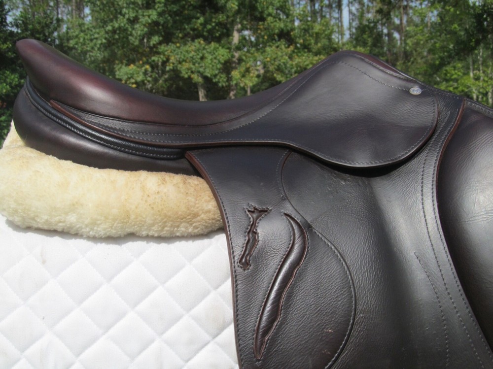 17.5" ANTARES EVOLUTION BUFFALO close contact jumping saddle ( MEDIUM TREE)-2021