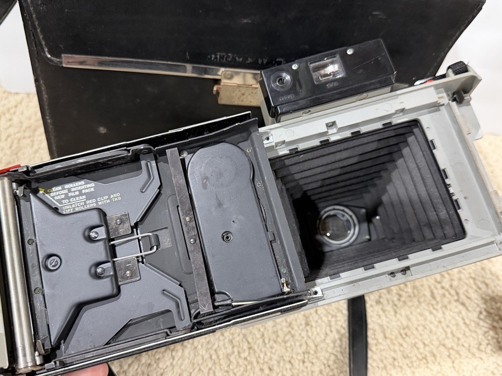 Polaroid Countdown M80 Automatic Land Camera w/ case, flash, manual
