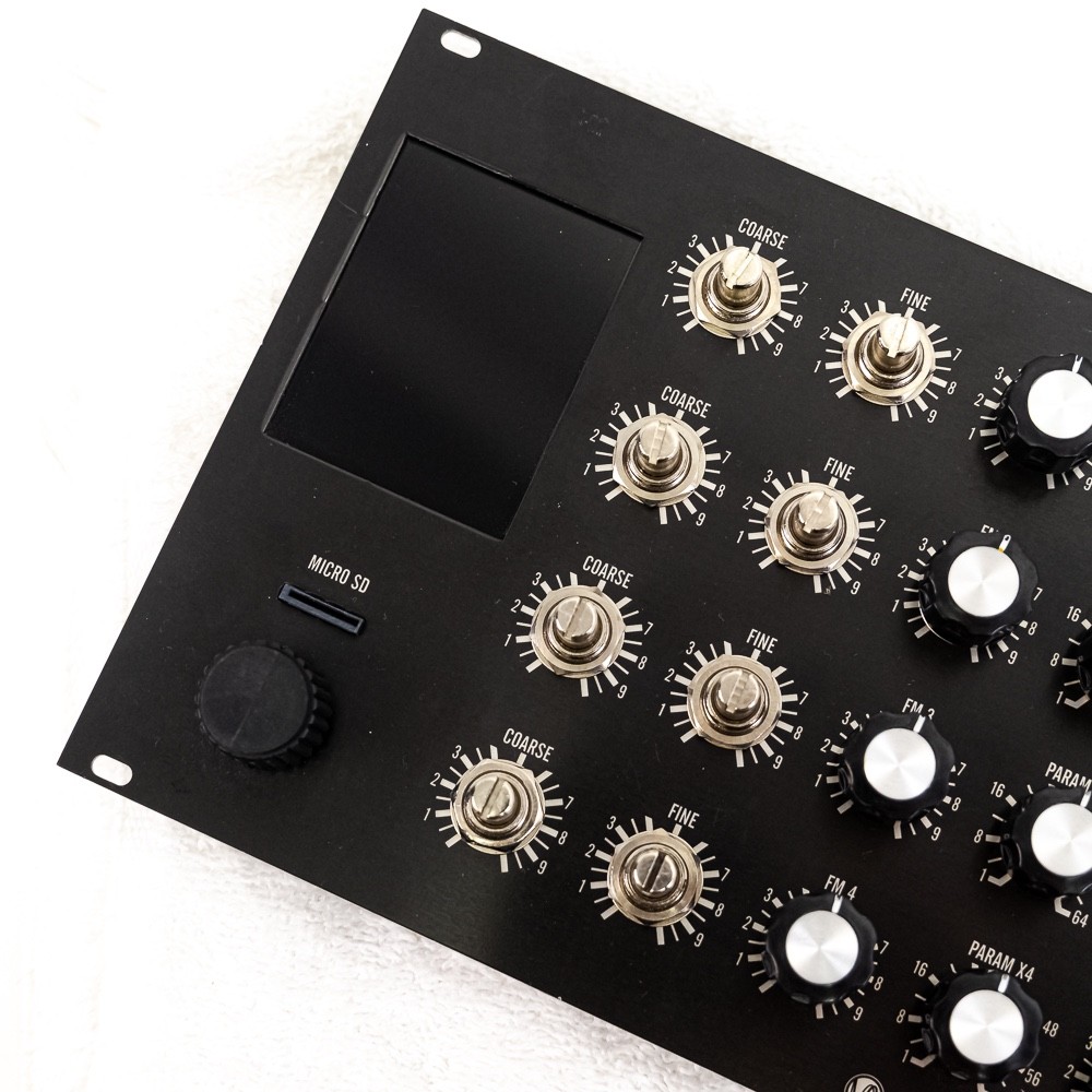Synthesis Technology E370 Quad Morphing VCO (Black, Missing 8 Knobs)