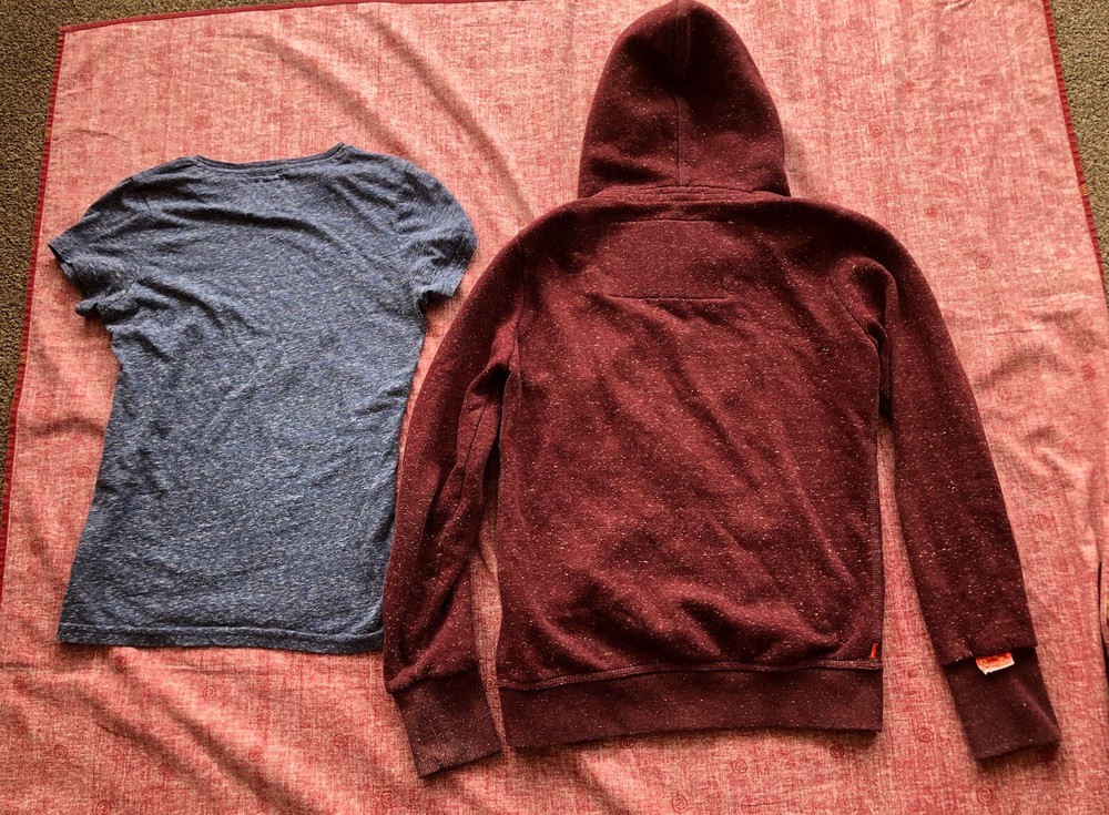 2 ITEM CLOTHES BUNDLE SIZE MEDIUM SEE PHOTOS