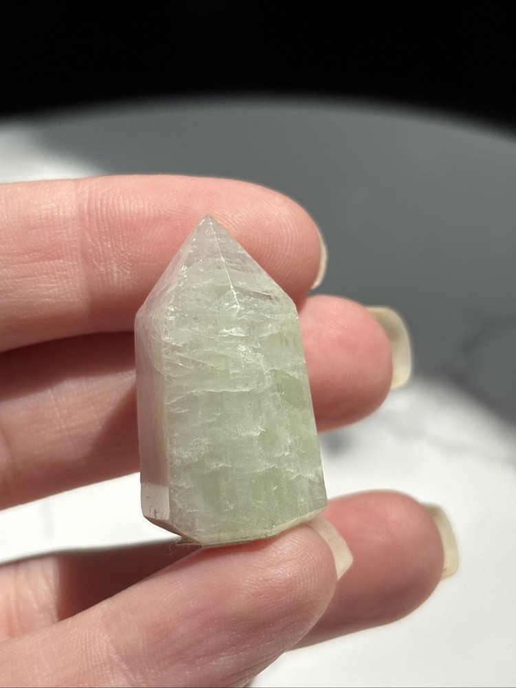 1.3" Kunzite/Hiddenite Combo Mini Tower 18 grams
