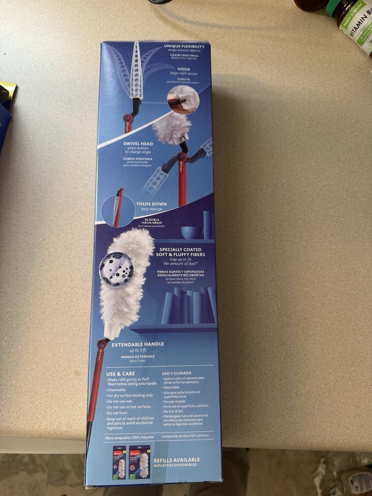 O-Cedar Flex & Catch Heavy Duty Dusting Kit 3ft Handle 5 Refills Red White