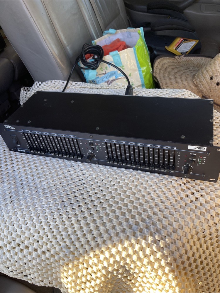 DOD R-830 C Series  Graphic 2 Channel Equalizer
