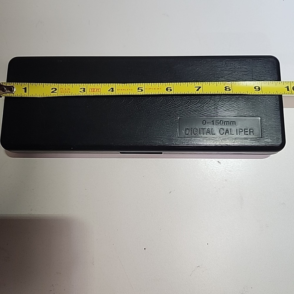 0-150mm Electronic Digital Caliper w/ Plastic Case Needs Battery