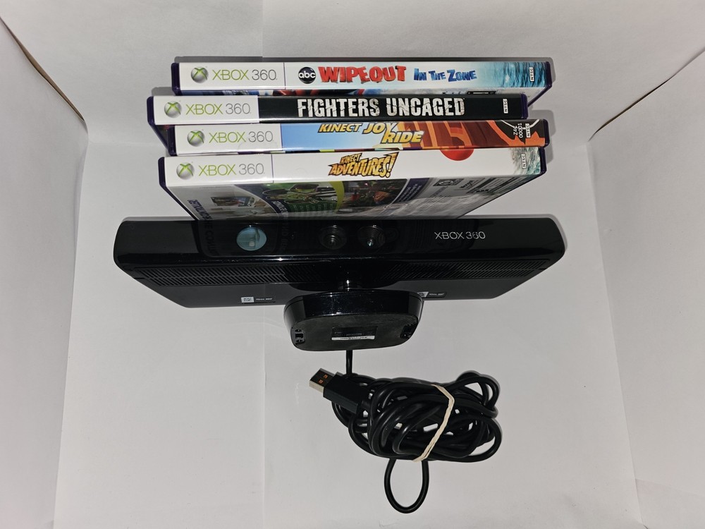 Microsoft Kinect Sensor for XBox 360- Game Bundle, All Tested And Complete