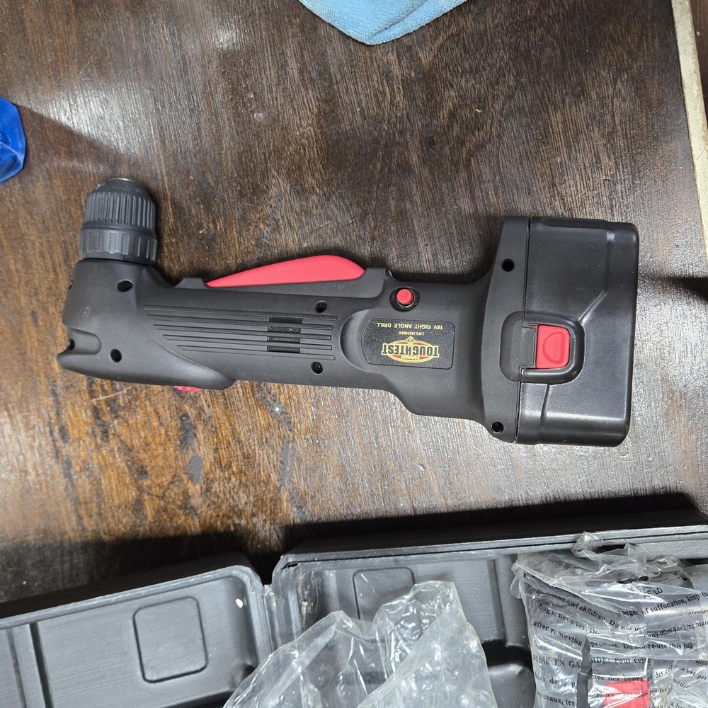 Handy Toughtest 18 Volt Angle Drill 2 batteries, Charger, Case TESTED