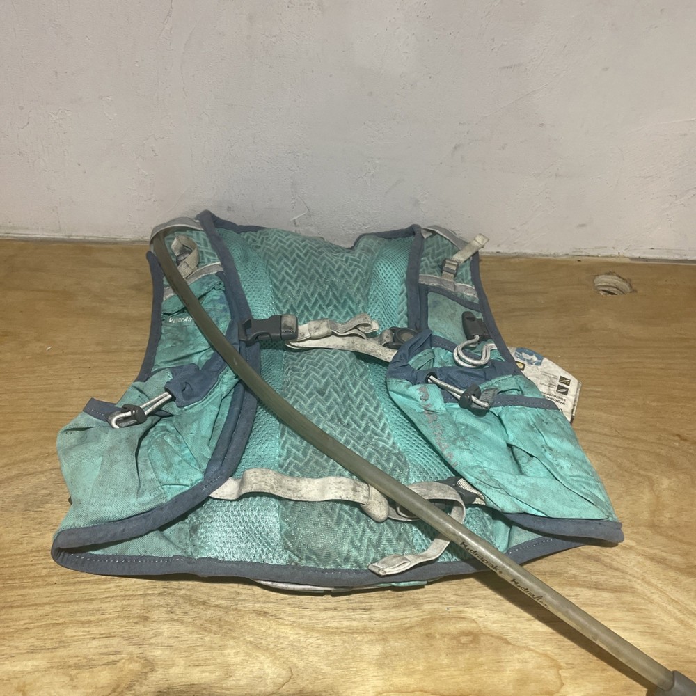 Nathan Race Vest Blue Running Backpack Hydration