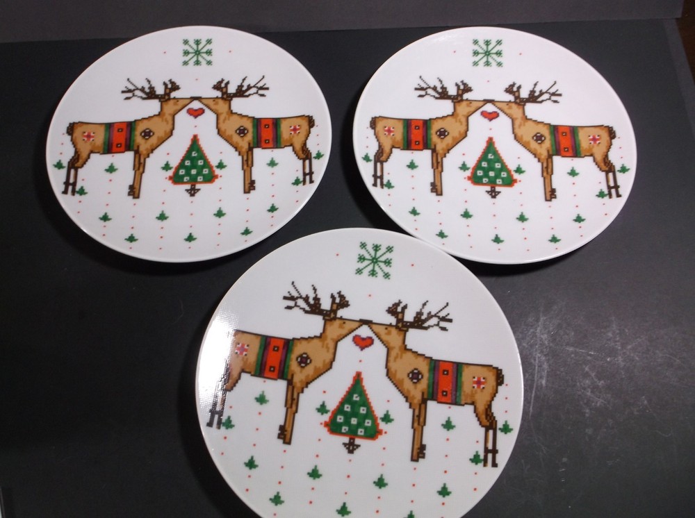 Deer Christmas salad plates designed by Bill Logan for Toscany