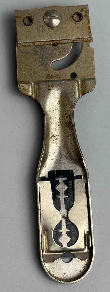 Vintage McGill Acorn Razor Blade Holder