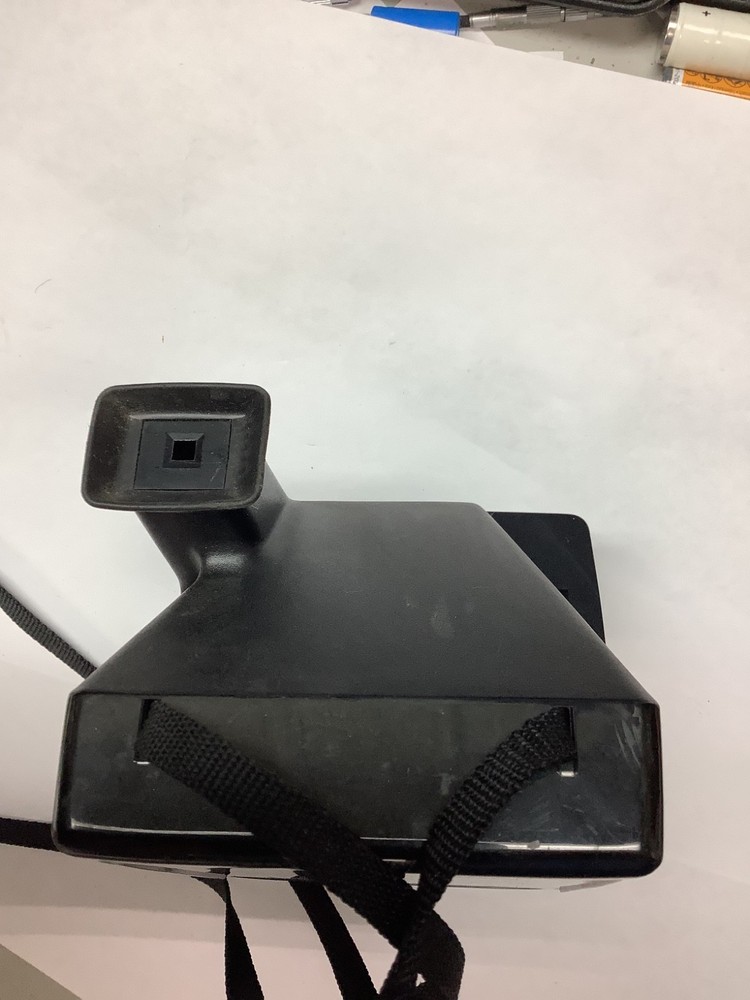 Polaroid One Step Land Camera Rainbow Stripe Read
