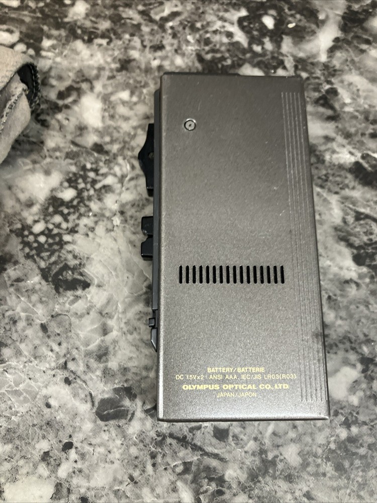 Pearlcorder S820 Olympus MicroCassette Recorder with Case System 2000