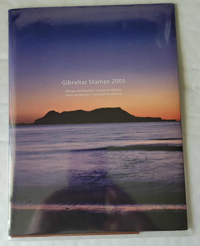 Gibraltar Stamp Yearpack Yearbook 2005 COMPLETE AND MINT