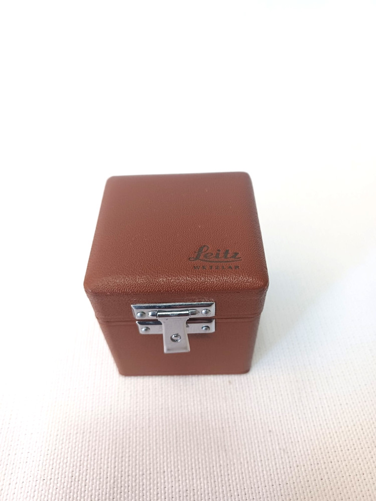 Ernst Leitz Right Angle Micrscope Projector with Box