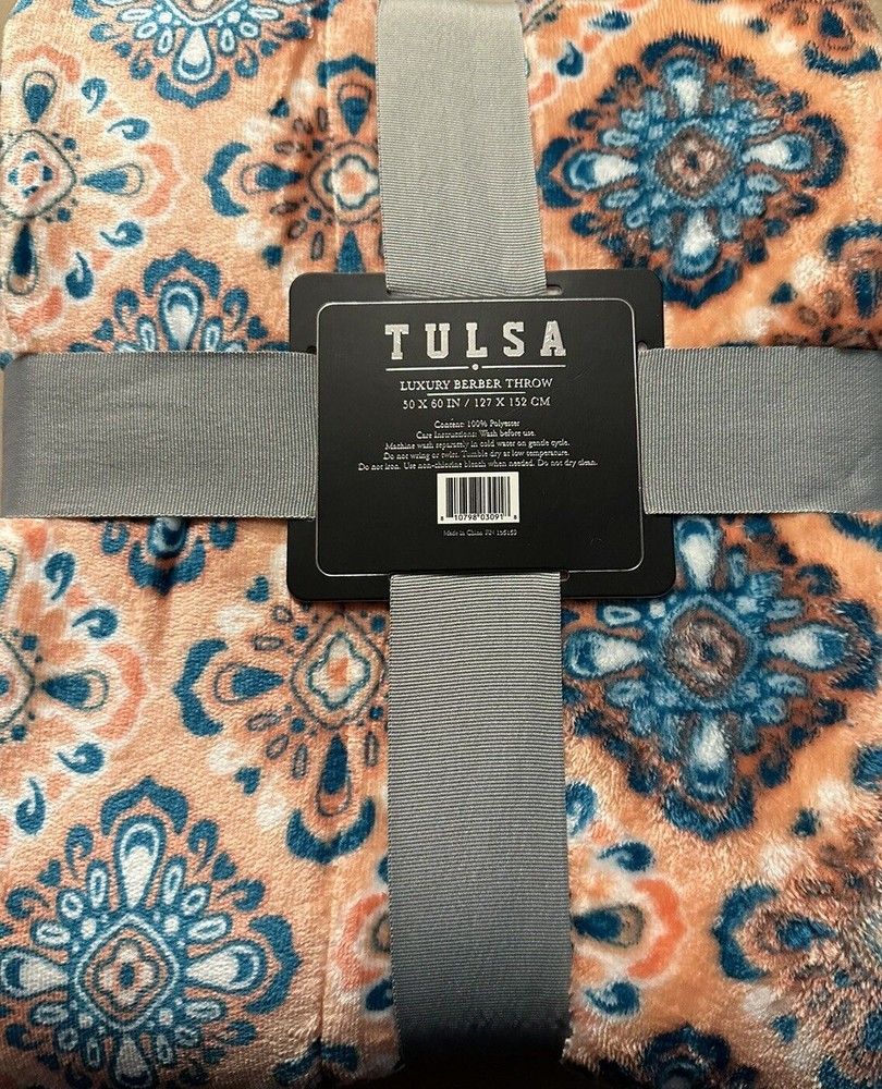 Tulsa Luxury Berber Throw / Blanket / Reversible