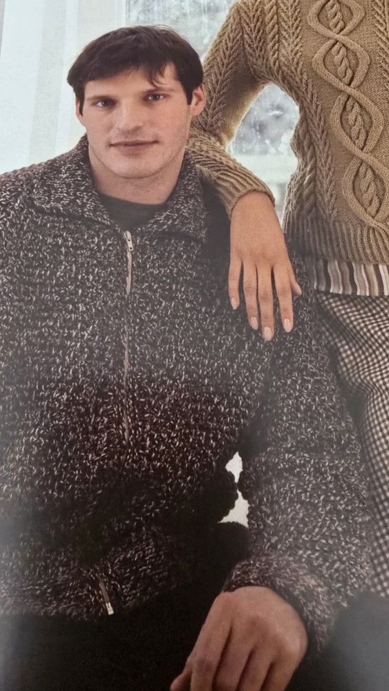 JAEGER HAND KNITS 16 DESIGNS