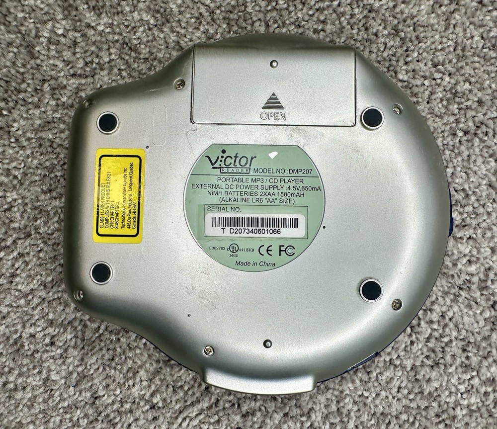 Victor Reader Portable CD Player Daisy MP3 Audio Book Learning + Case WORKS!