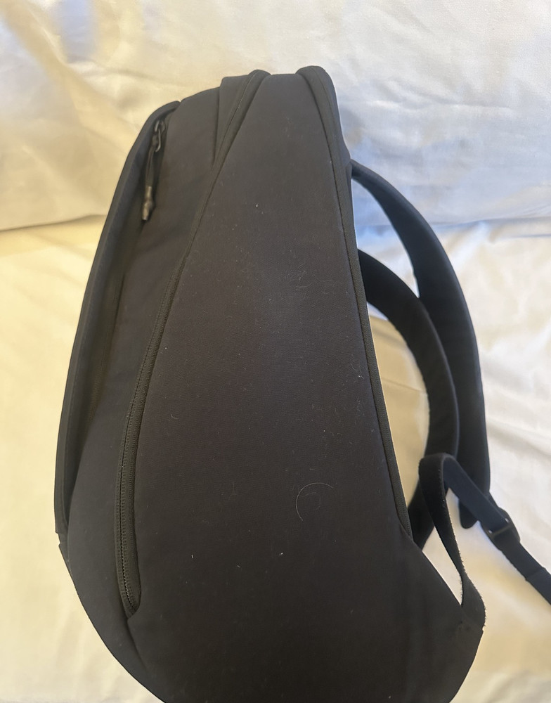 KUIU Laptop Backpack in Black (with defect)