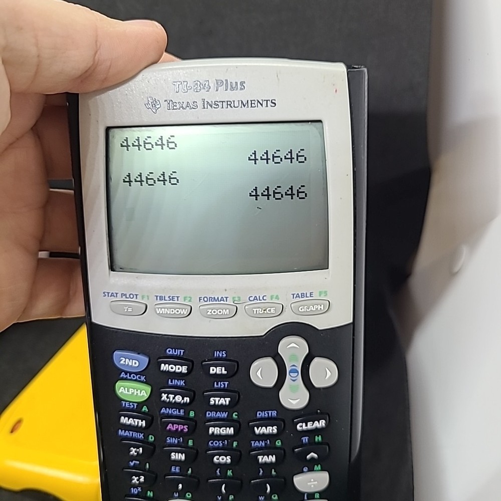 TI-84 Plus Graphing Calculator - With Covers - Tested & Working #102