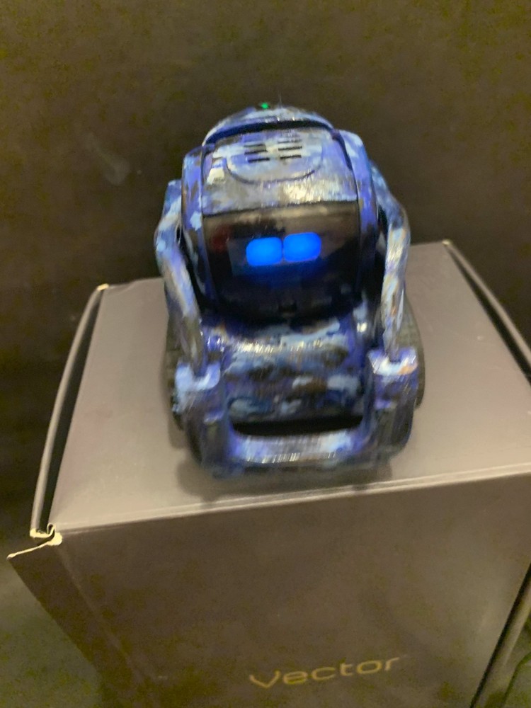 Anki VECTOR Robot Complete with Box, cube, charger. No instruction booklet