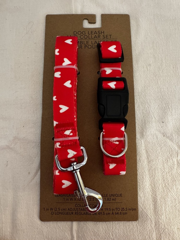 NEW Dog Leash & Adjustable Collar Valentine Red / White Hearts Polyester Webbing