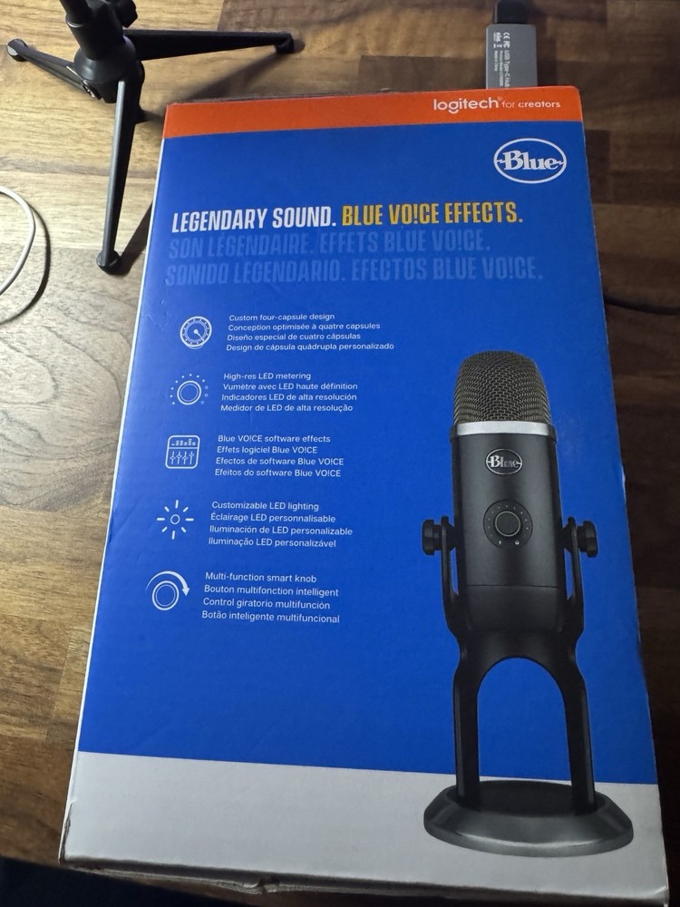 Blue Yeti X USB Condenser Microphone Multi-Pattern w/ Blue VOICE & LED Lighting