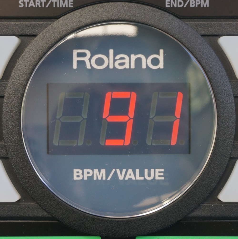 Roland SP-404A Linear Wave Sampler Black Production Sampler / Drum Machine